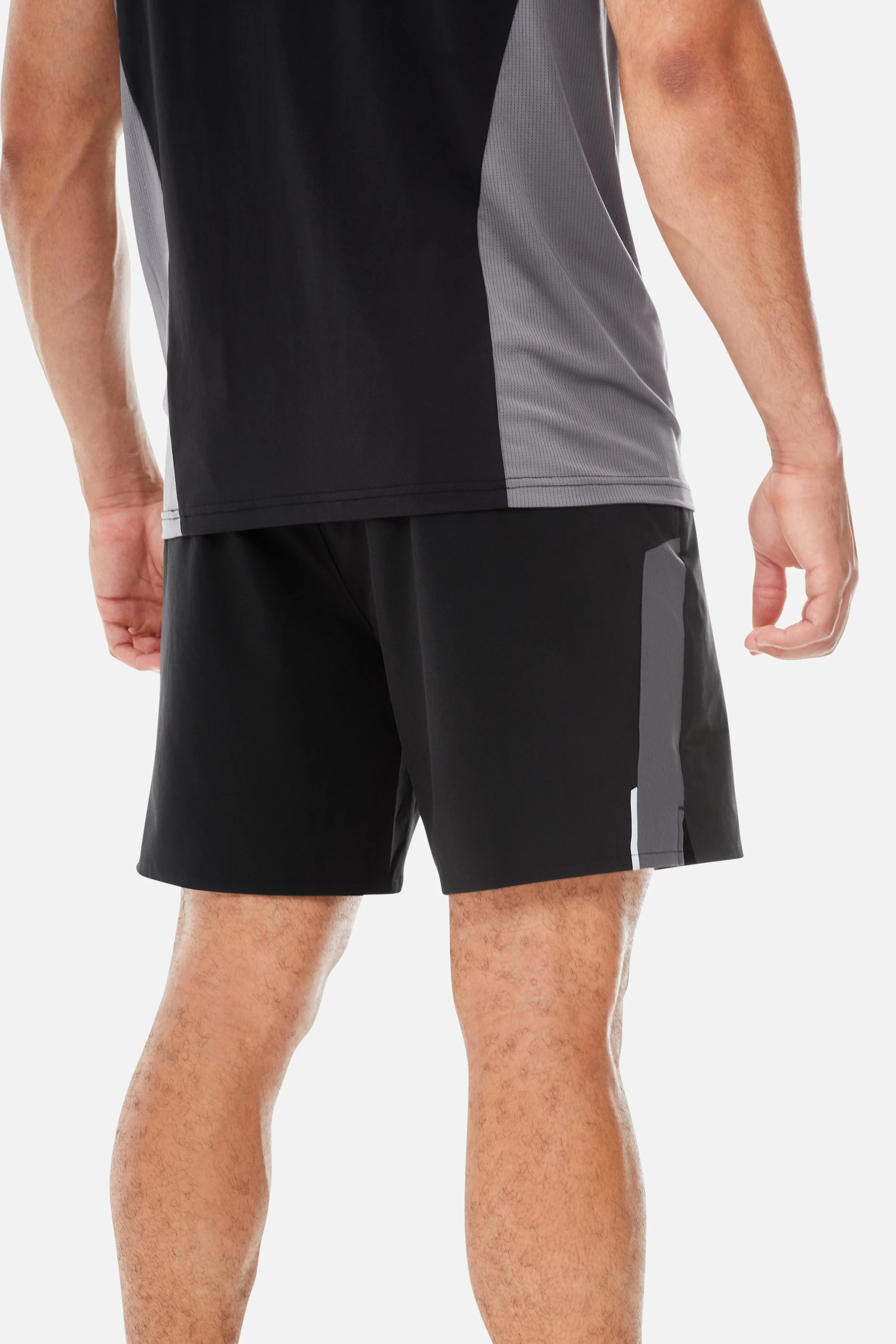 AW25 Triathlon Short - Black/Volcano Grey/Urban Smoke - Image 3