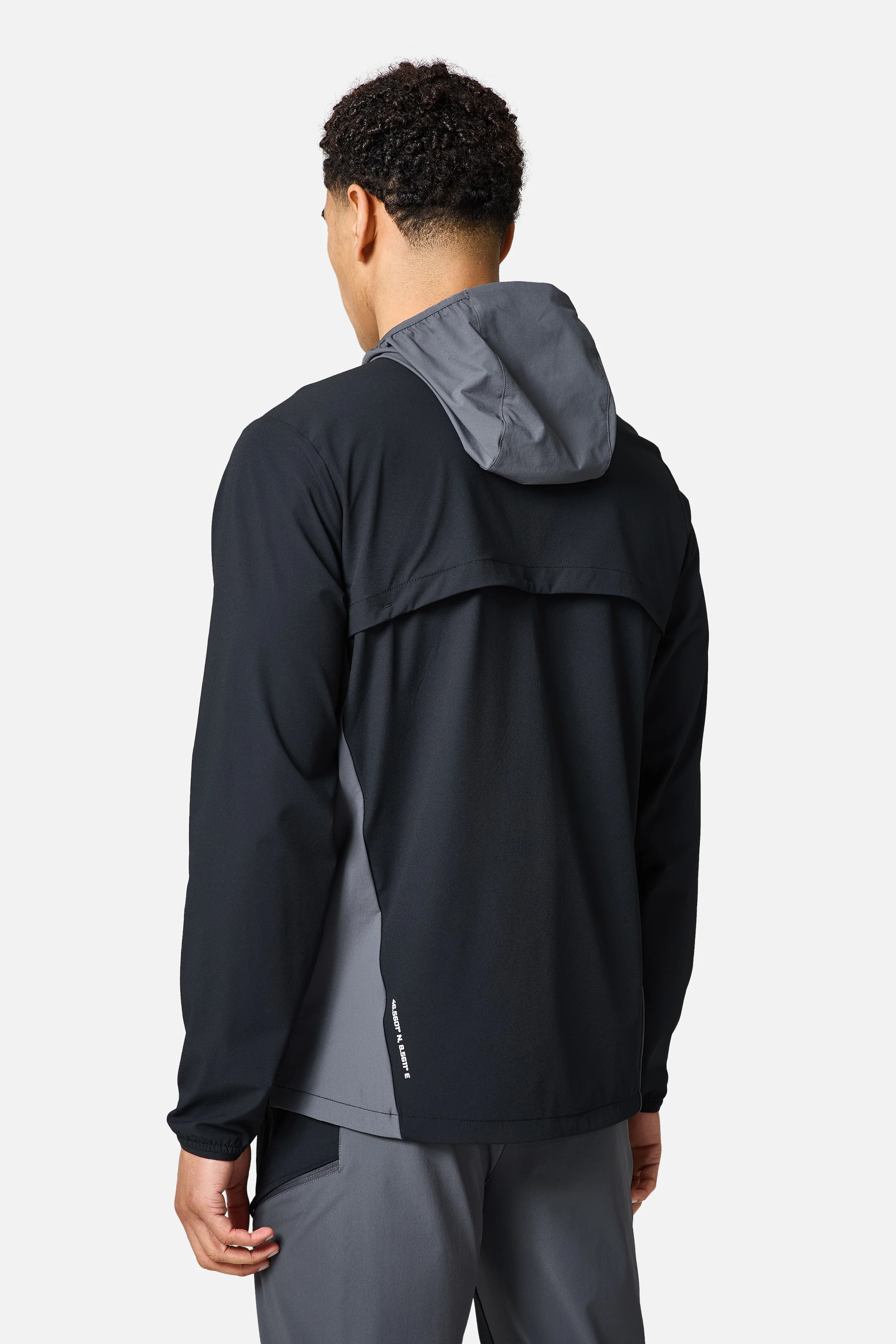 Odyssey 2.0 Tracksuit - Black/Volcano Grey - Image 4